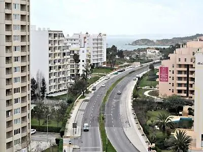 Aparthotel Rocha Tower By Beach Rentals